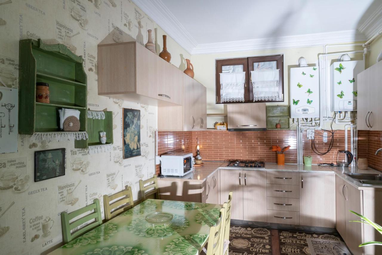 Elia Boutique Hostel & Apart-Hotel ティビリシ エクステリア 写真